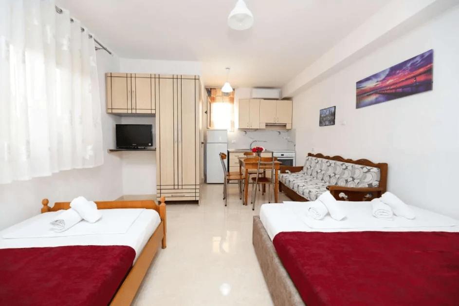 Vila Agolli Vlorë エクステリア 写真
