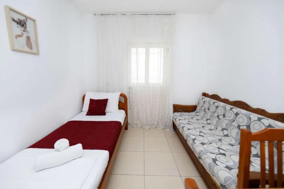 Vila Agolli Vlorë エクステリア 写真