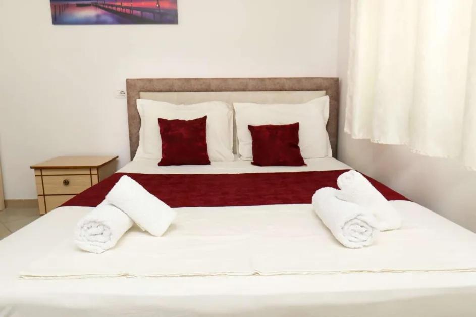 Vila Agolli Vlorë エクステリア 写真
